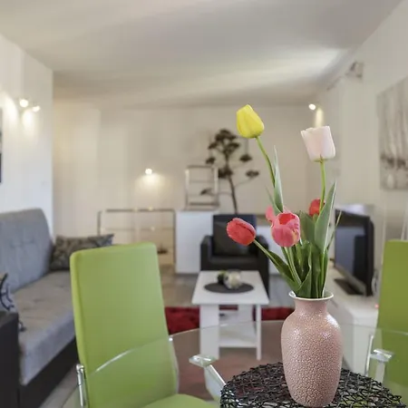 Jurica Apartamento Komiža